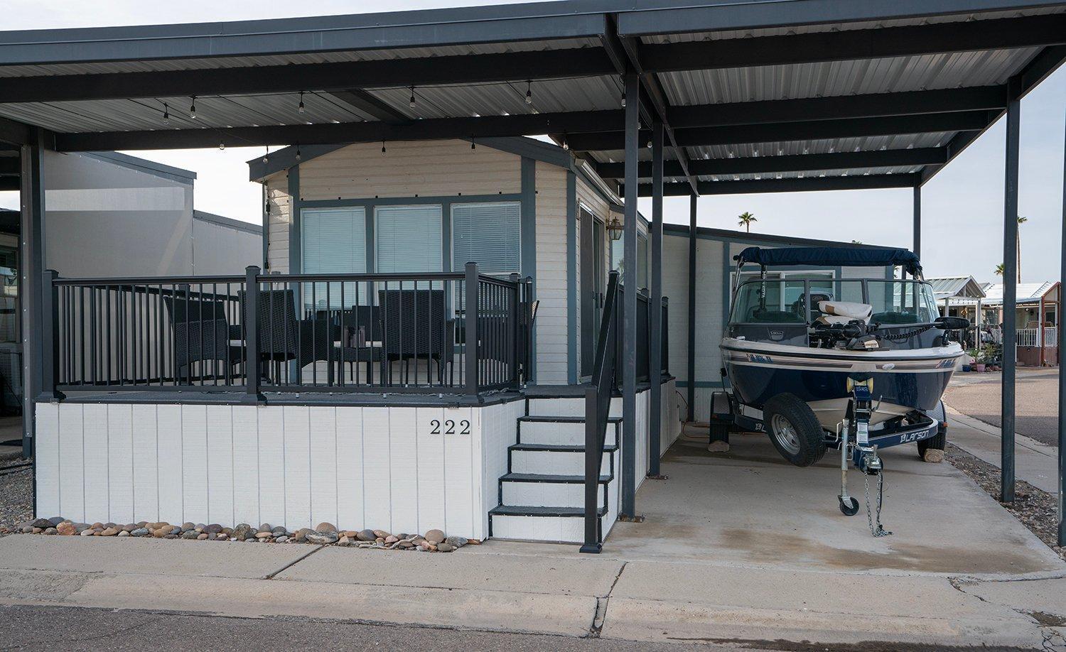 Holiday home Sam's Beachcomber Beauty, Front Row, Gorgeous Views! #222