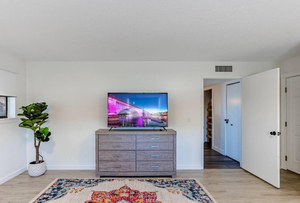 Havaincredible Pool Movies Evse Holiday home Lake Havasu City