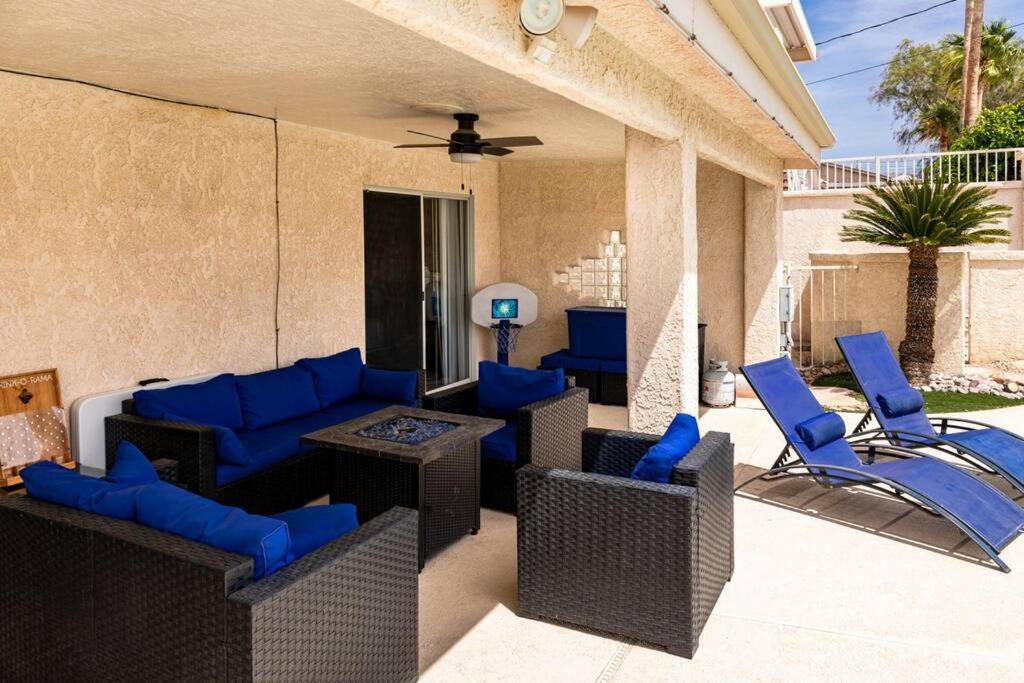 Holiday home Havamemorable Pool Firepit Views! Lake Havasu City