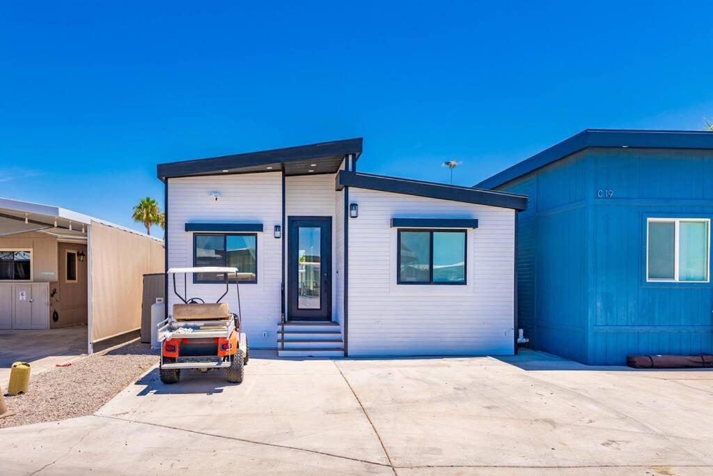Lakeside Luxury - Sams Beachcomber Access * Lake Havasu City
