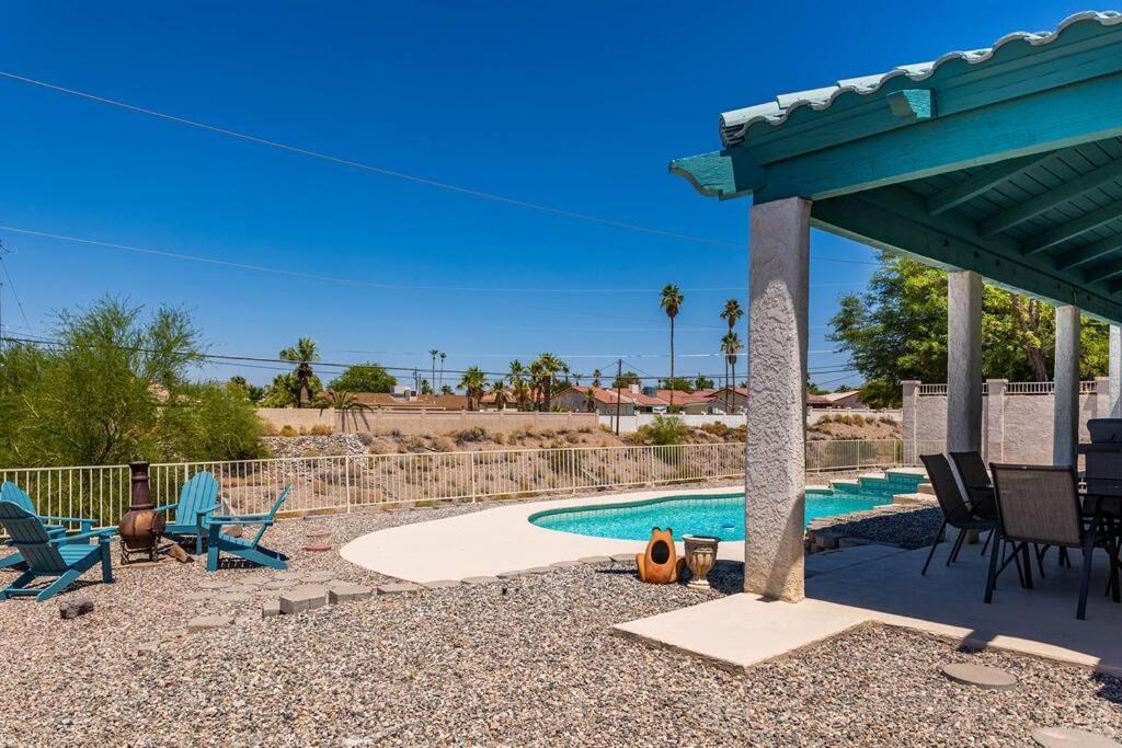 Holiday home Havagetaway Pool Bbq Mountain Views Lake Havasu City
