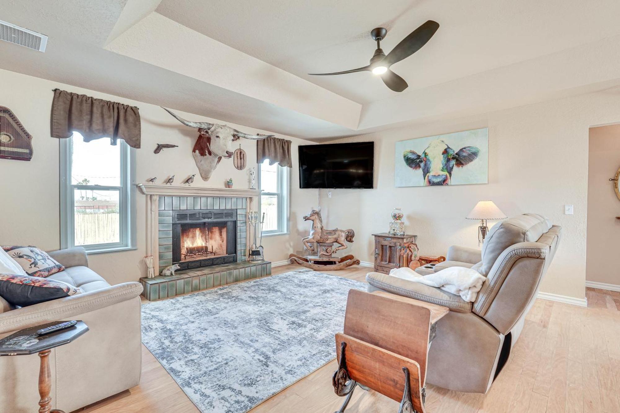 Havasu With Covered Patio, Grill And Views! Lake Havasu City