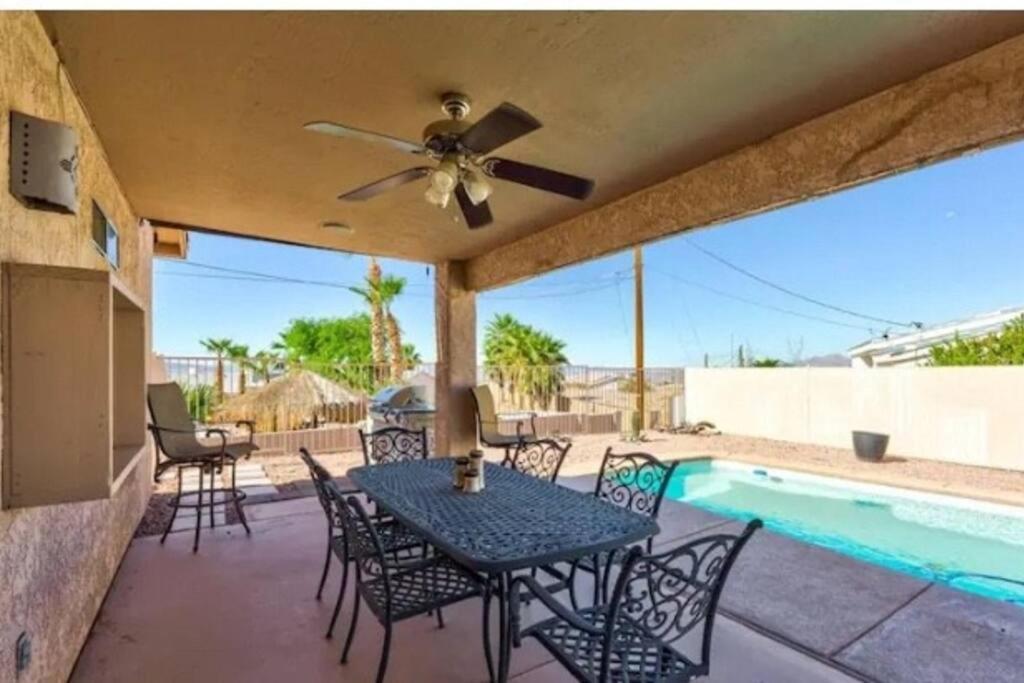 Tranquil Desert Oasis W/ Heatable Pool & Holiday home Lake Havasu City