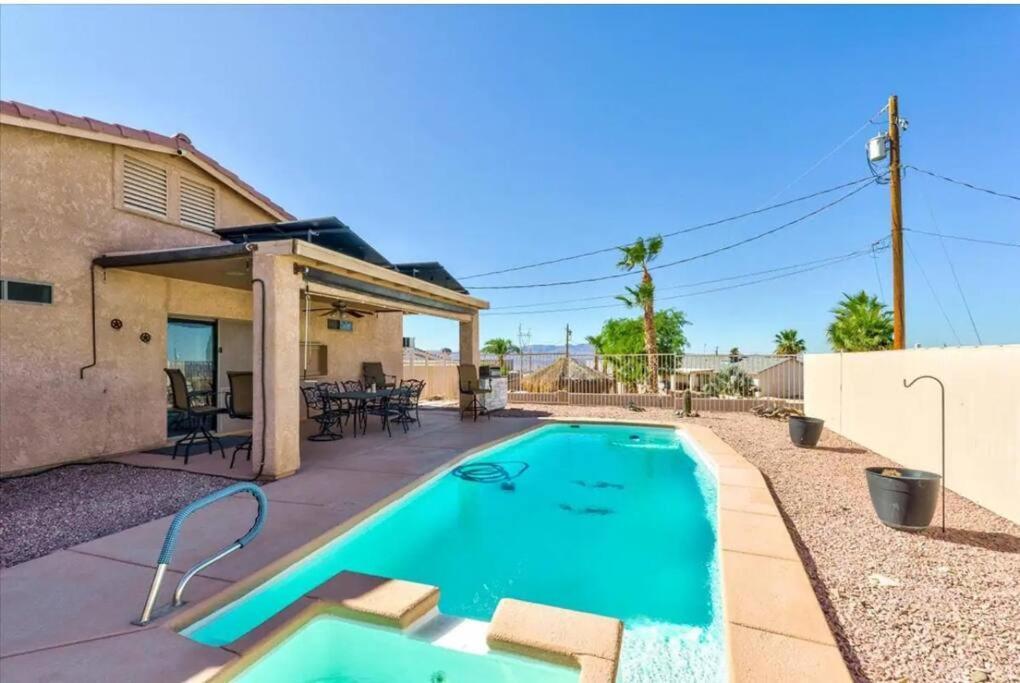 Holiday home Tranquil Desert Oasis W/ Heatable Pool & Lake Havasu City