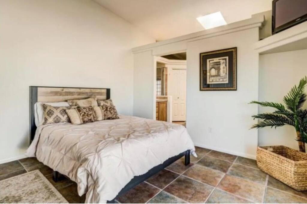 Holiday home Tranquil Desert Oasis W/ Heatable Pool &
