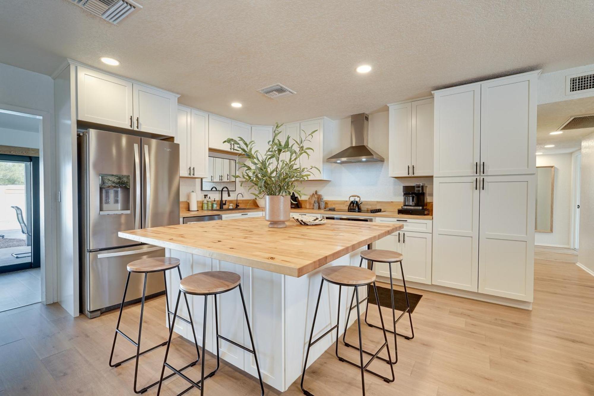 Pet-friendly Arizona - Pool, Grill And Fire Pit * Lake Havasu City