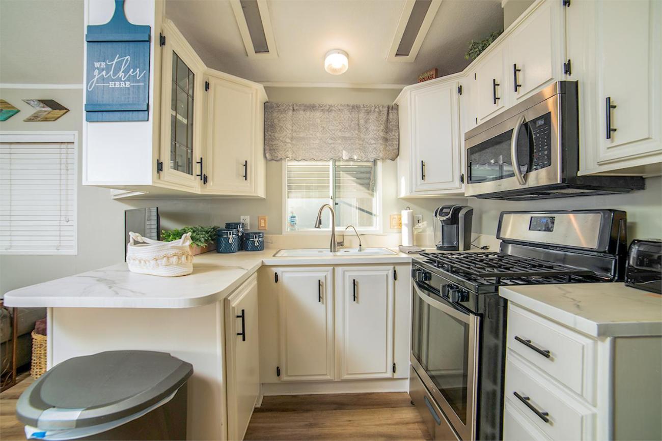Paradise Pointe On The Island Boat Dock And View! Holiday home Lake Havasu City