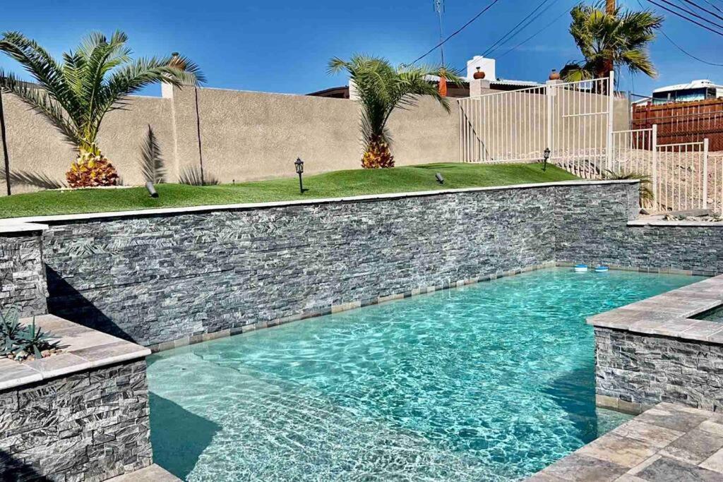 Holiday home Paradise Oasis! Waterfall Pool & *
