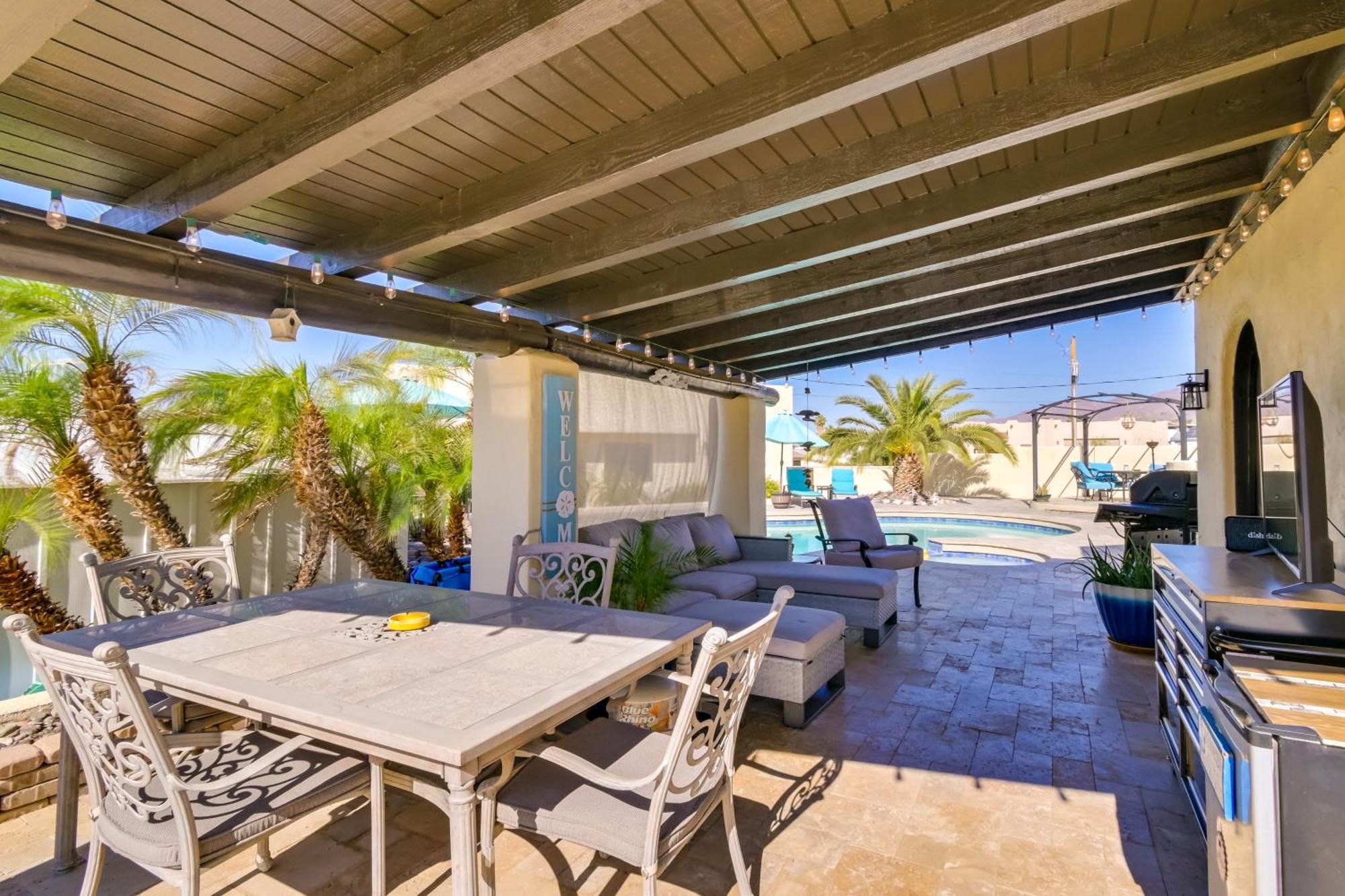 Bright With Pool And - 5 Mi To Havasu Holiday home