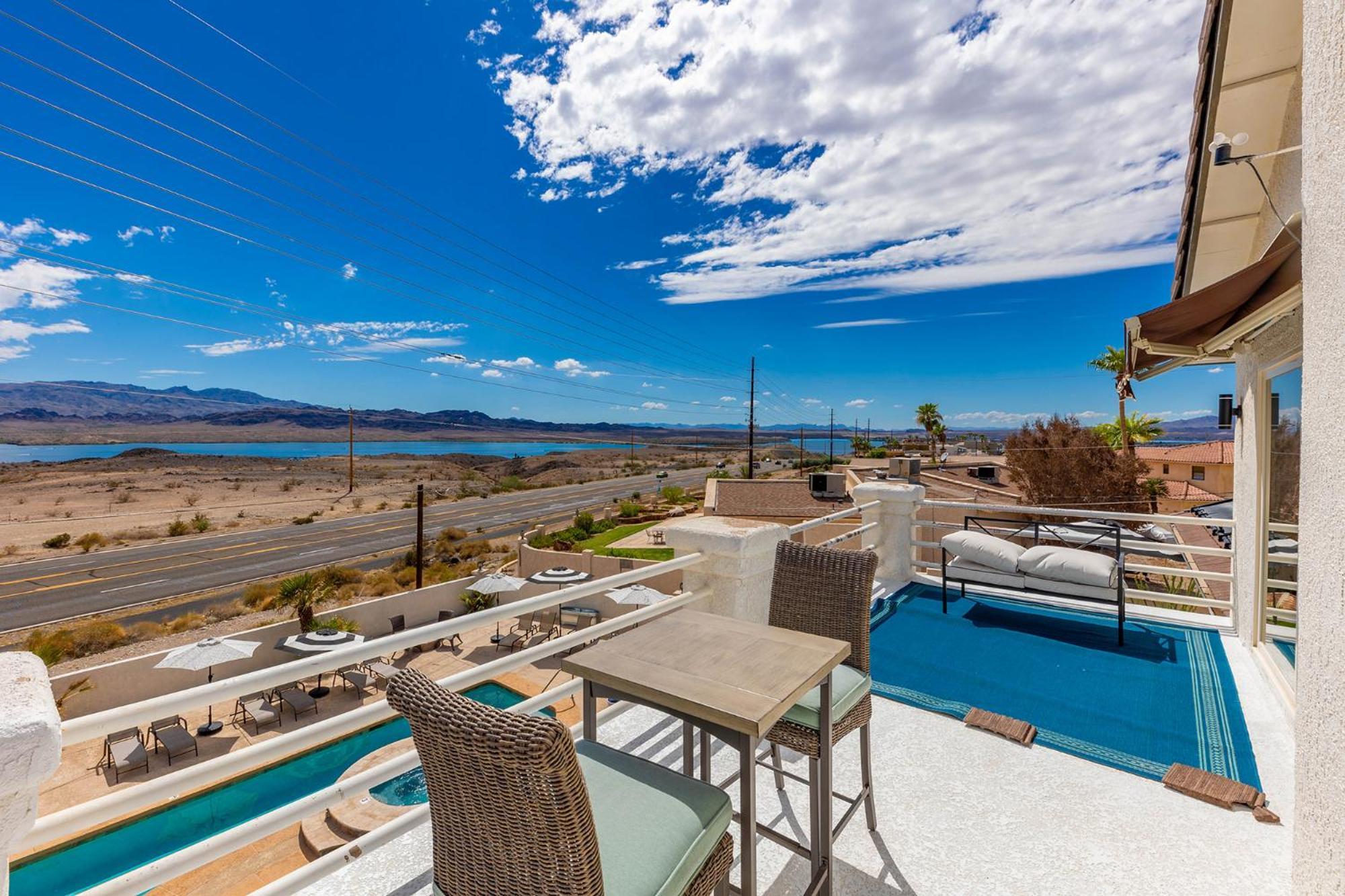 Lakeview Minute From New Launch With Pool And * Lake Havasu City