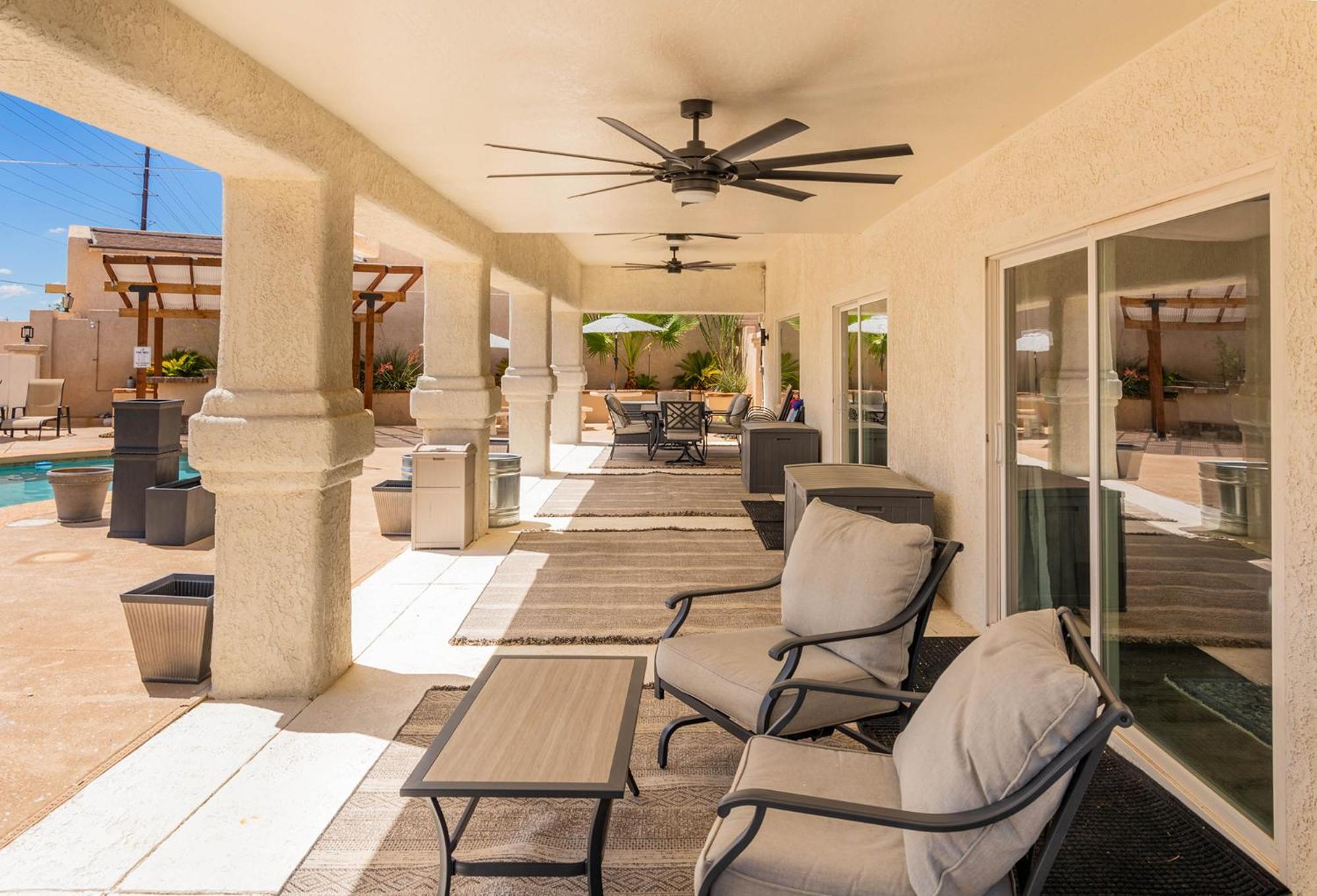 Lakeview Minute From New Launch With Pool And Apartment *