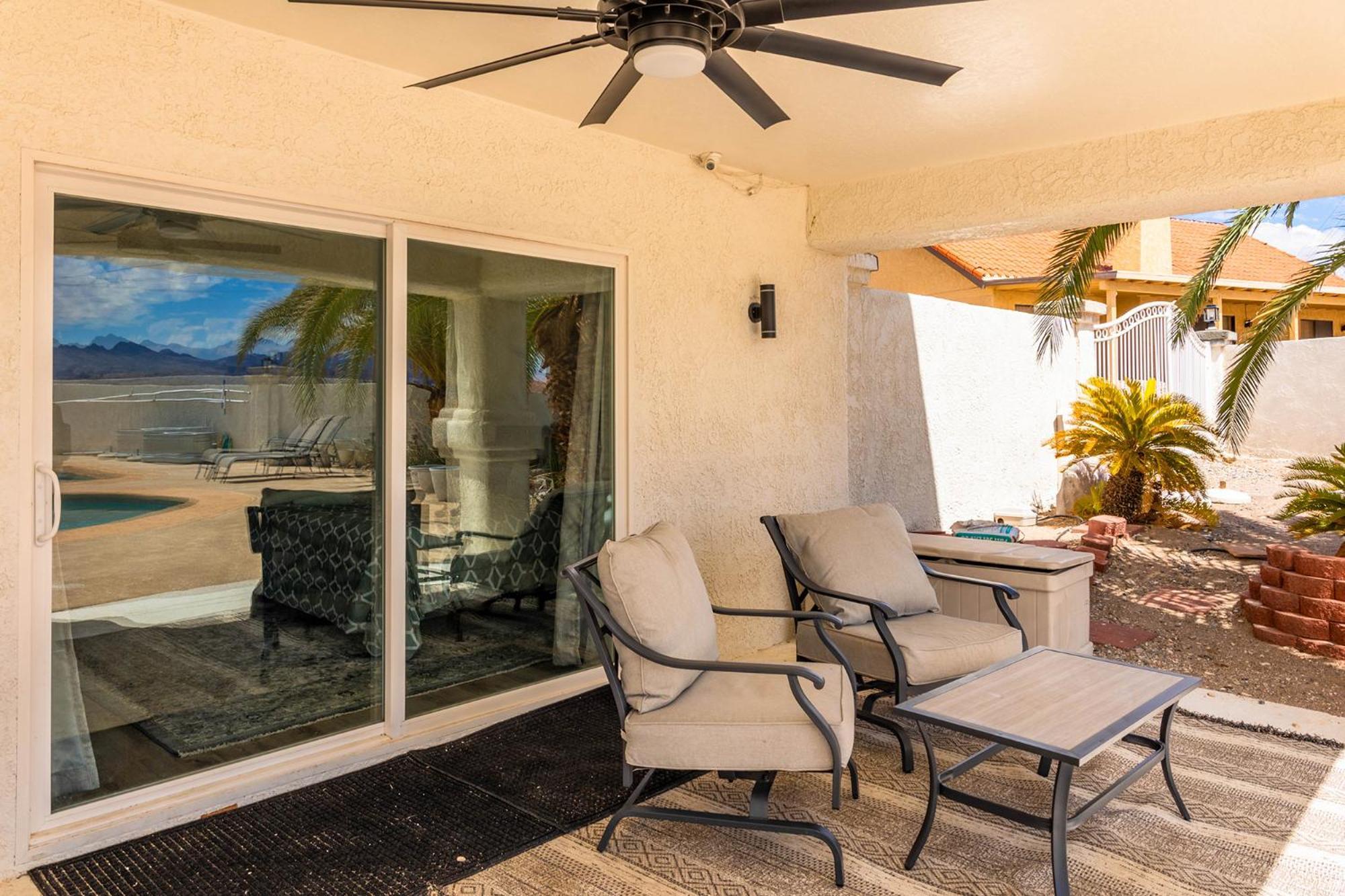 Apartment Lakeview Minute From New Launch With Pool And *