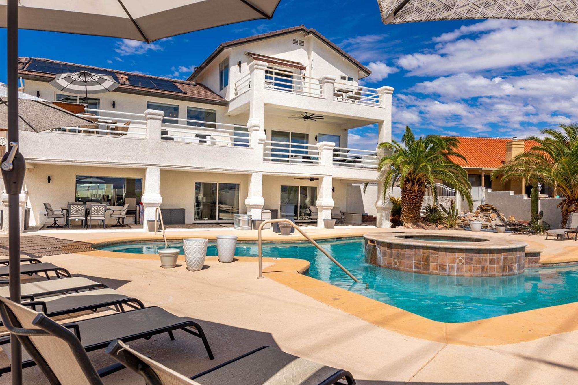 Apartment Lakeview Minute From New Launch With Pool And Lake Havasu City