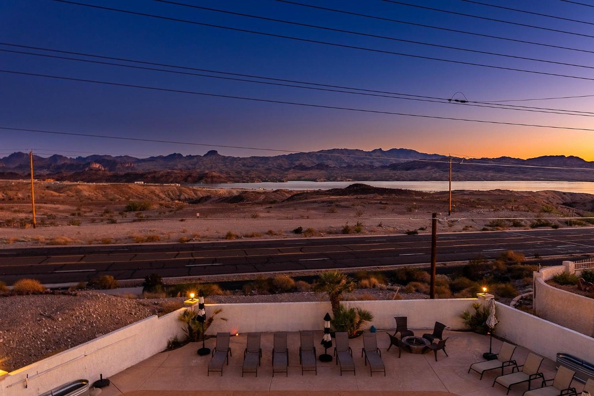 Apartment Lakeview Minute From New Launch With Pool And Lake Havasu City