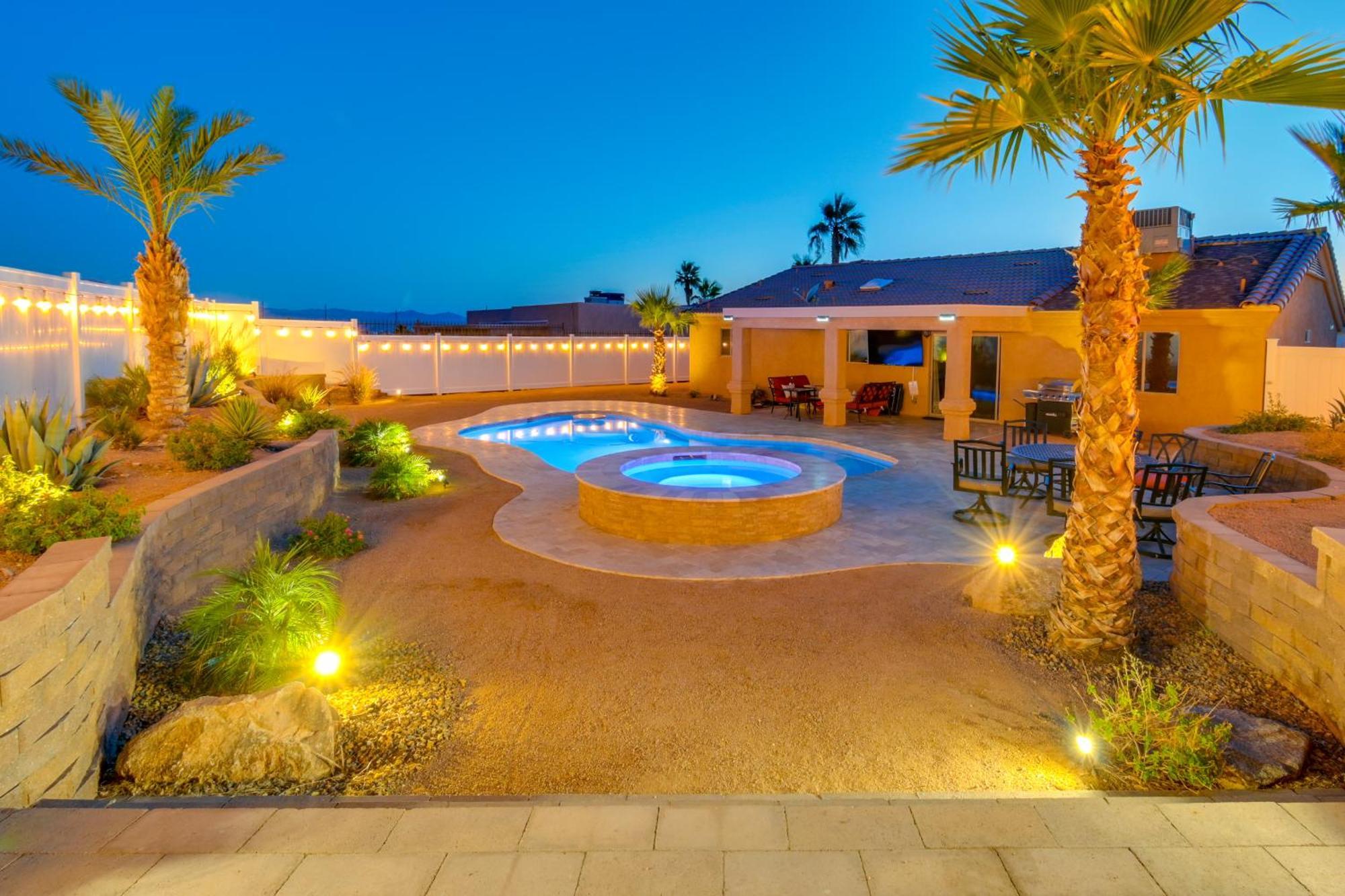 Holiday home Bright Lake Havasu With New Backyard Oasis!