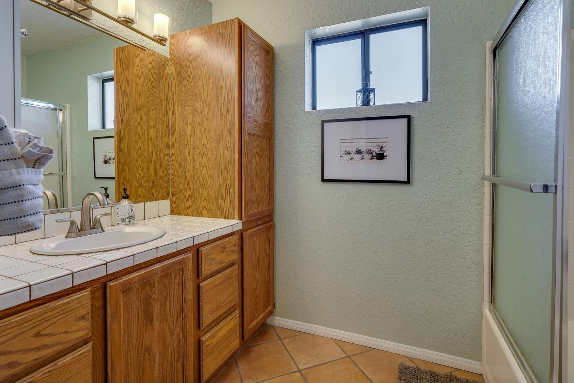 Holiday home Havasu With Pool About 3 Mi To Beach!