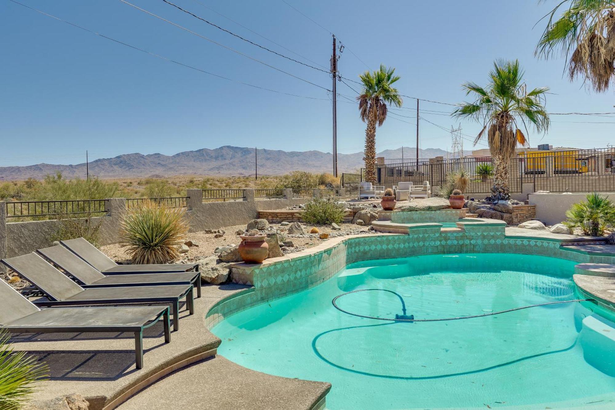 Holiday home Havasu With Pool About 3 Mi To Beach!