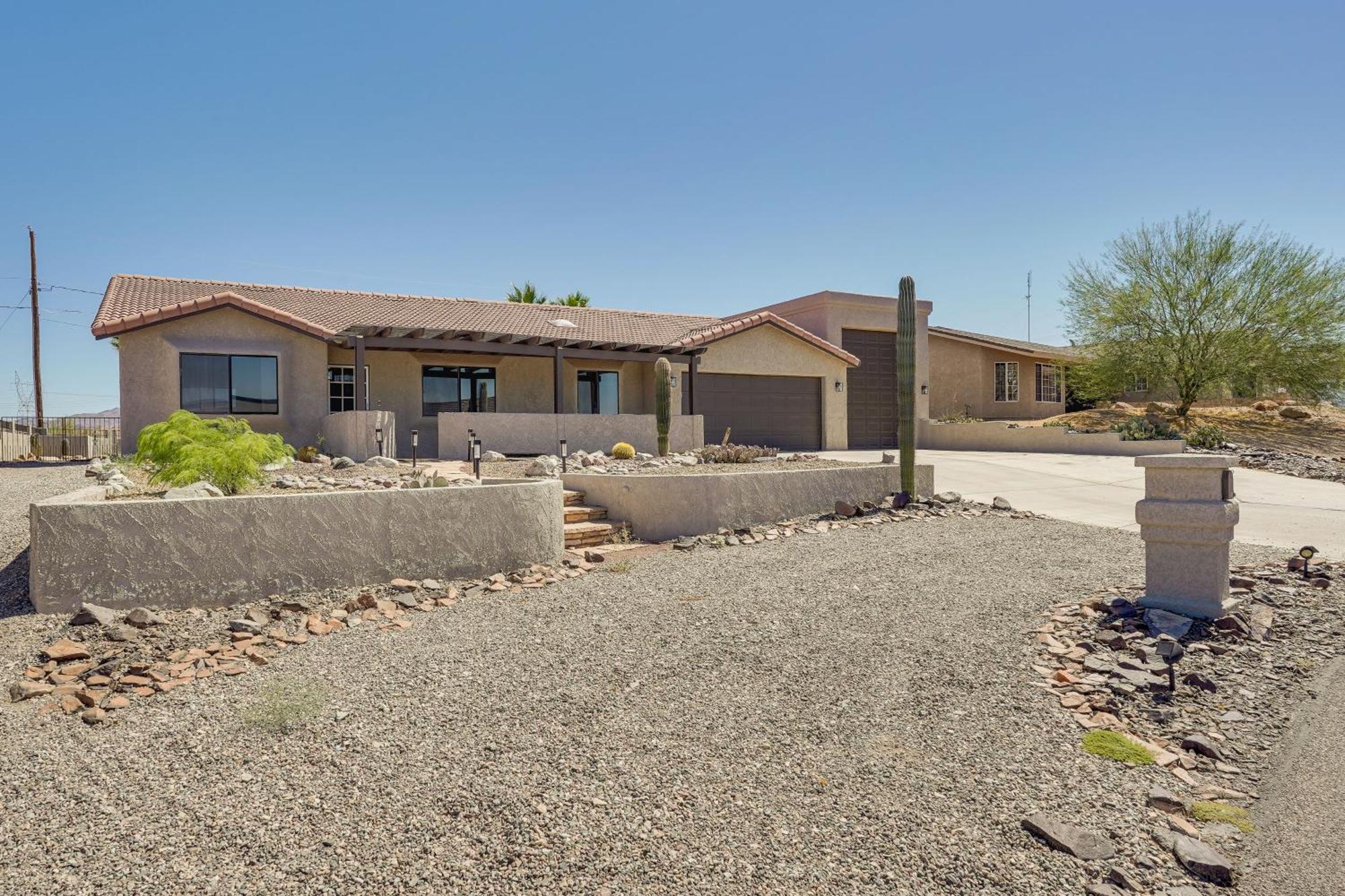 Holiday home Havasu With Pool About 3 Mi To Beach! Lake Havasu City