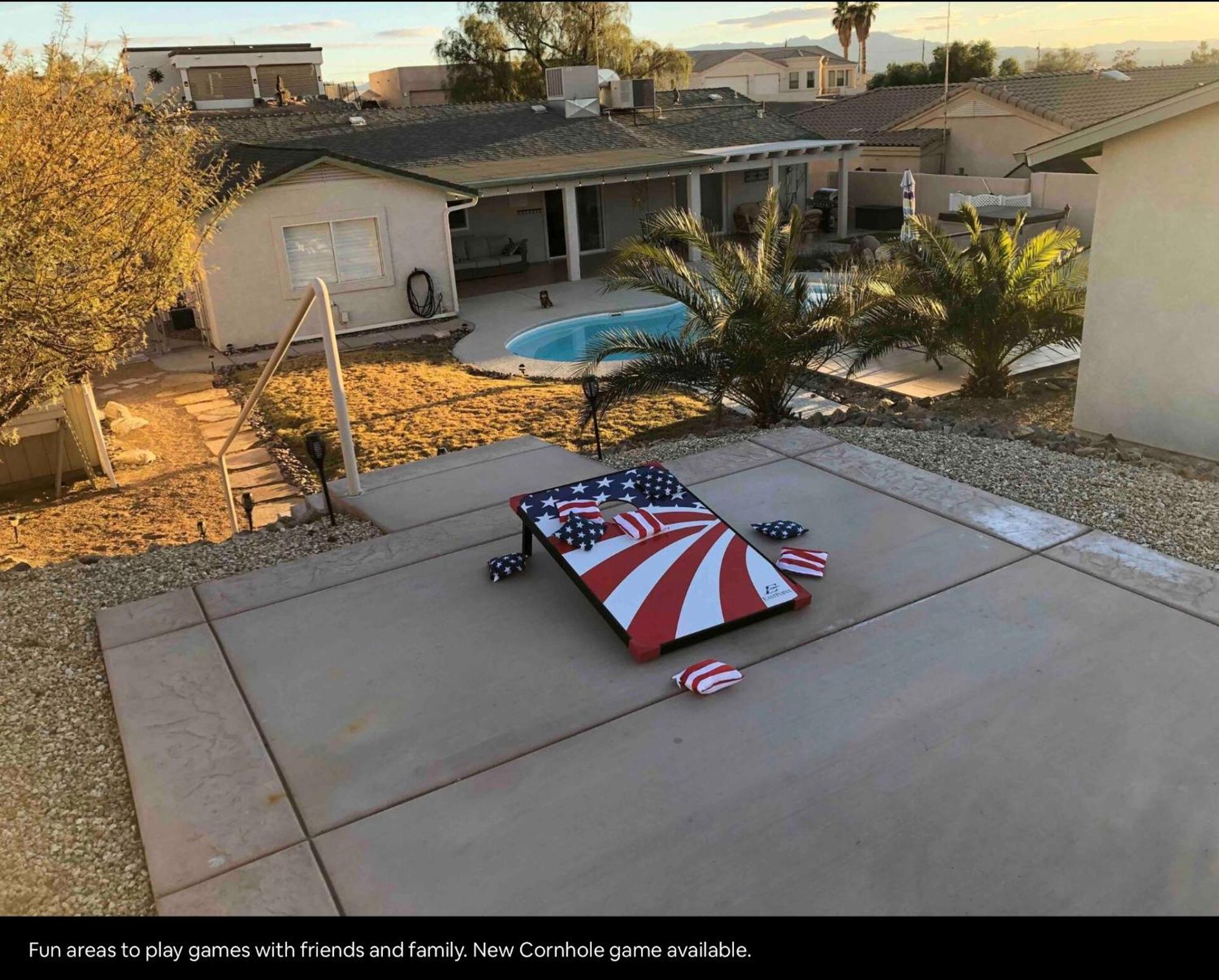Jacuzzi Pool & Casita Wifi Ac Tvs Rv Boat Parking Holiday home