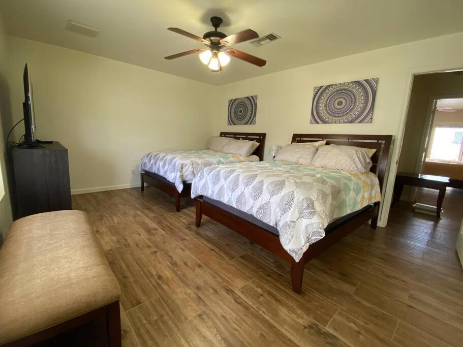 Jacuzzi Pool & Casita Wifi Ac Tvs Rv Boat Parking * Lake Havasu City