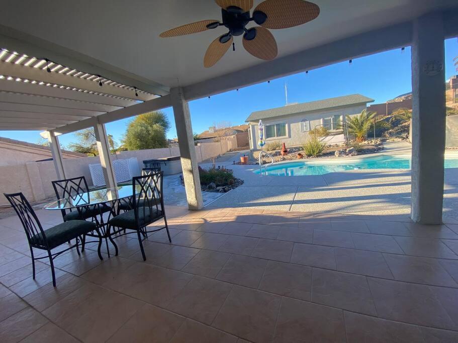 Jacuzzi Pool & Casita Wifi Ac Tvs Rv Boat Parking
