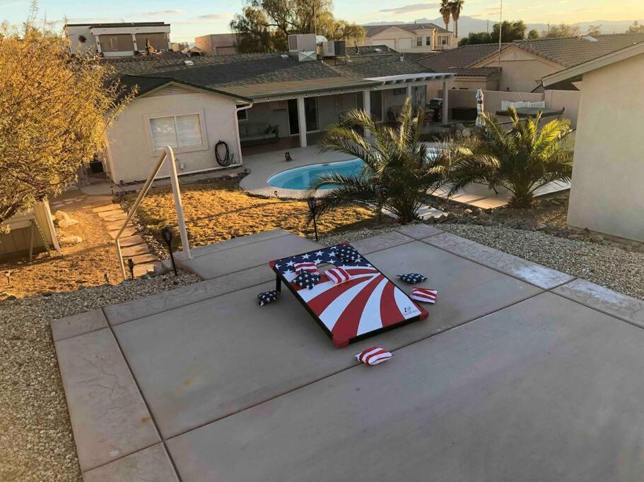 Jacuzzi Pool & Casita Wifi Ac Tvs Rv Boat Parking Lake Havasu City