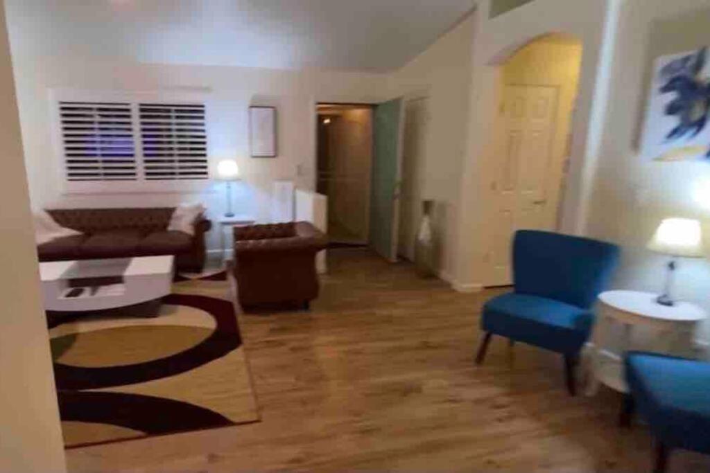 Jacuzzi Pool & Casita Wifi Ac Tvs Rv Boat Parking