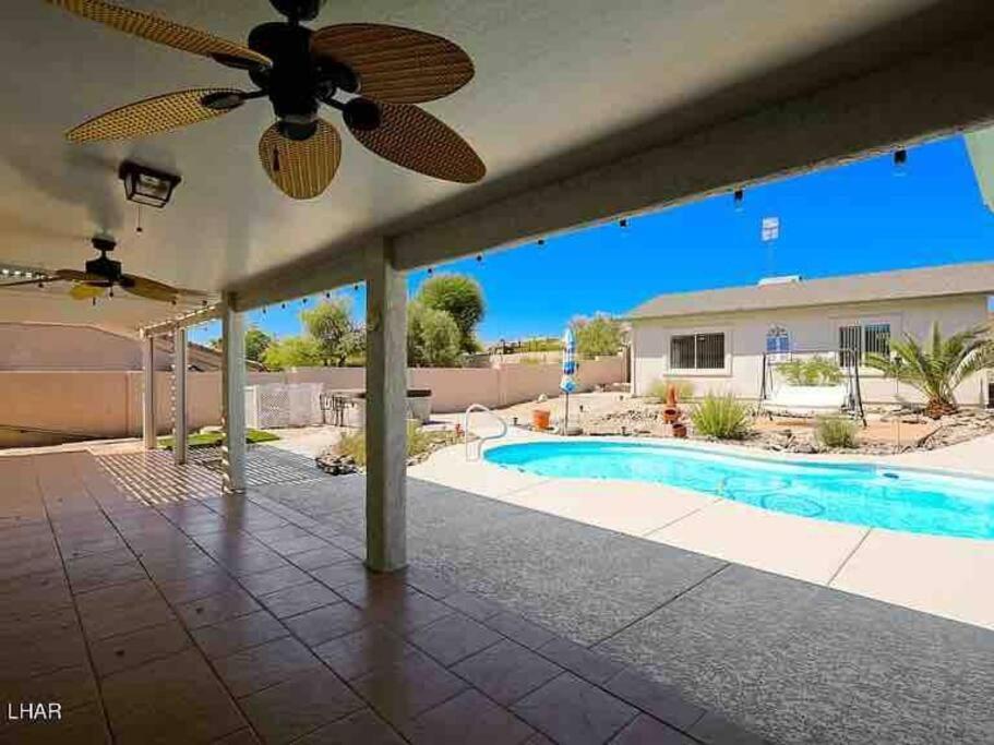 Jacuzzi Pool & Casita Wifi Ac Tvs Rv Boat Parking