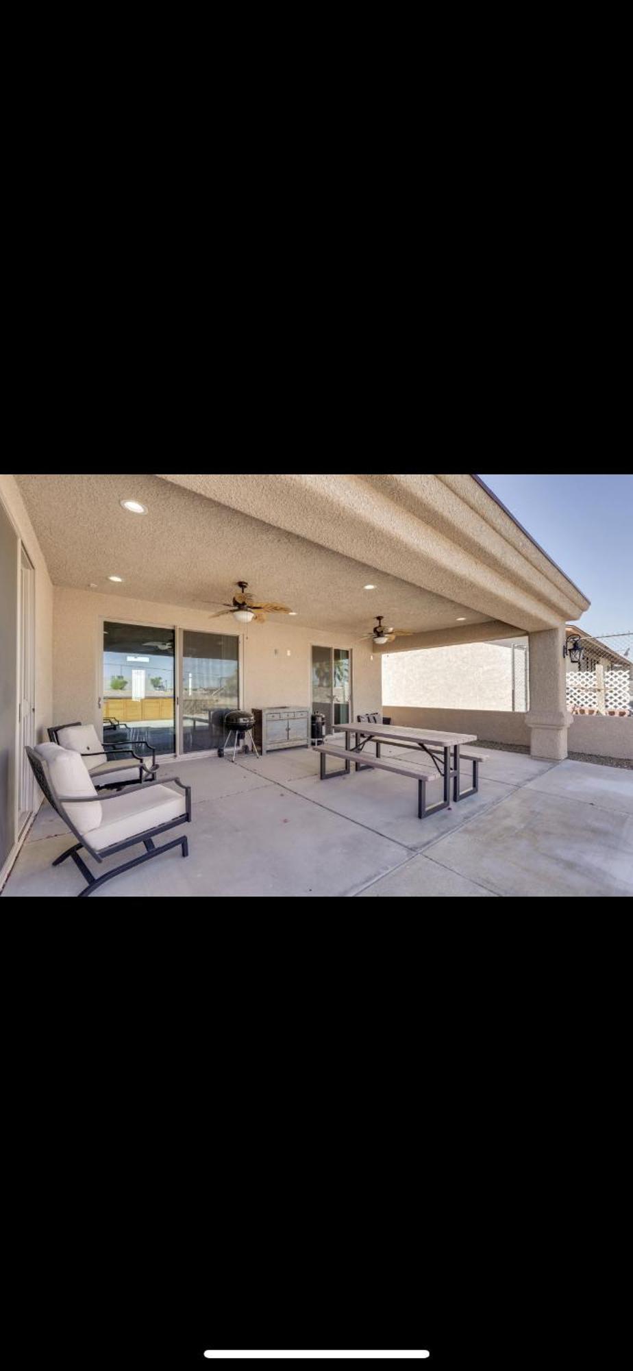 Arizona Escape Awaits At Modern Vacation Lake Havasu City