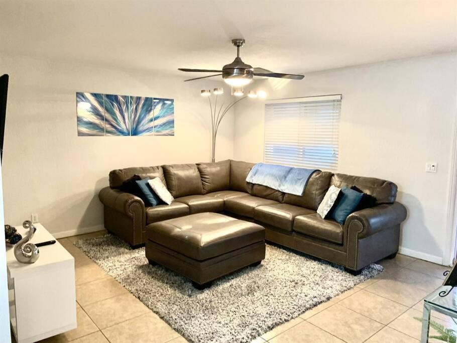 Havasu Private 3 Bedroom Pool With Game * Lake Havasu City