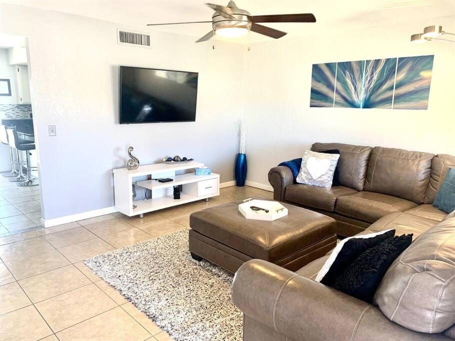 Havasu Private 3 Bedroom Pool With Game Lake Havasu City