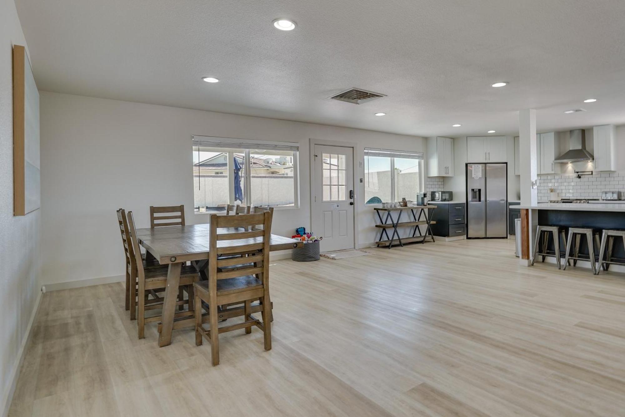 Holiday home Havasu Vacation With Pool And Hot Tub *