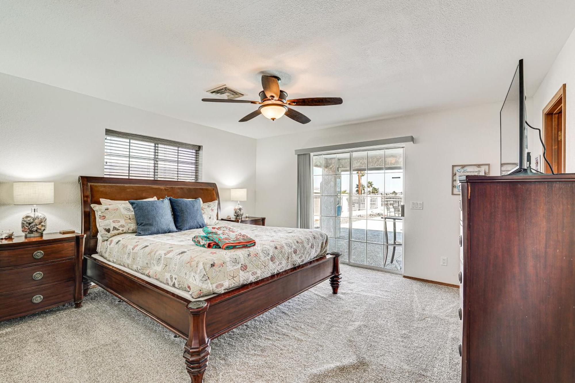 Havasu With Patios And Saltwater Pool! Lake Havasu City