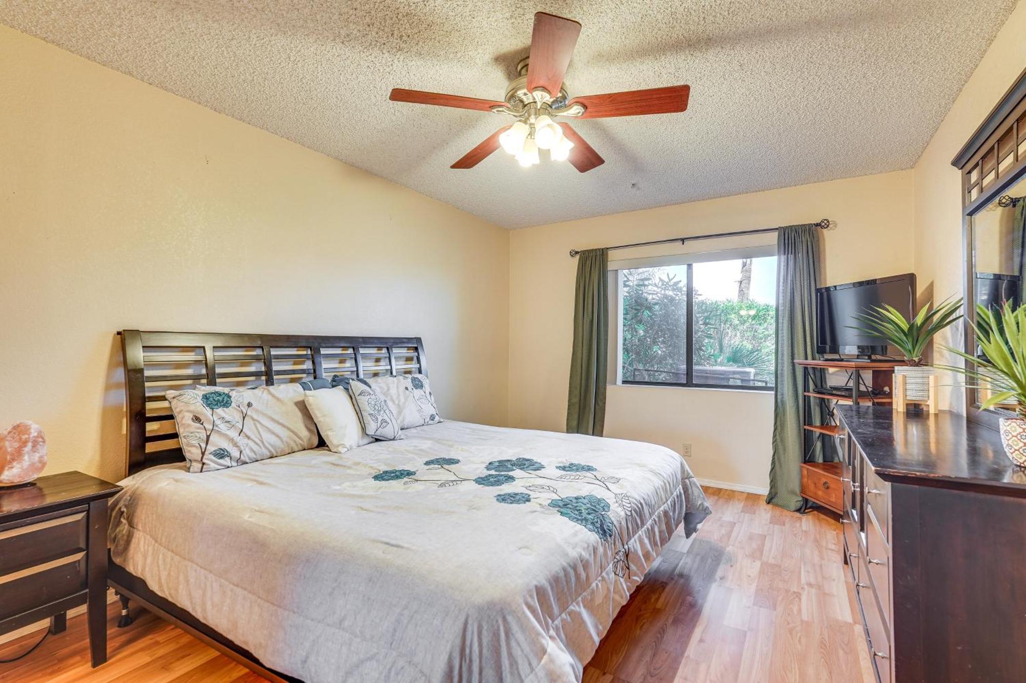 Queens Bay Walk To Golf, Pool, Apartment Lake Havasu City