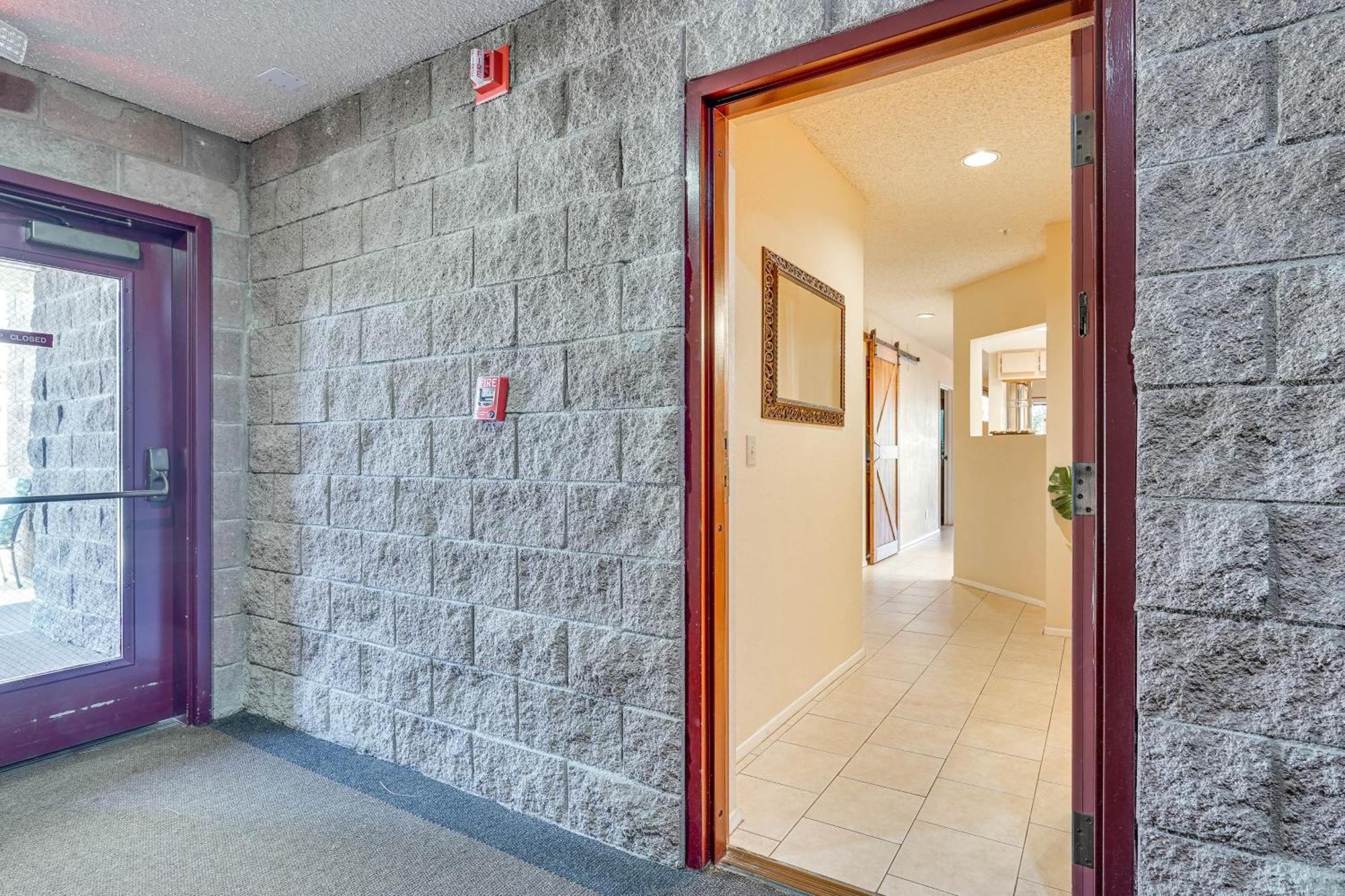 Queens Bay Walk To Golf, Pool, *