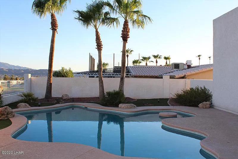 Desert Glam On The Golf Course Holiday home *