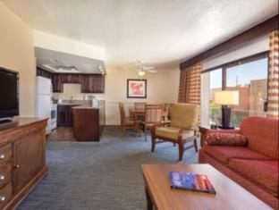 Hotel Getaways At Havasu Dunes