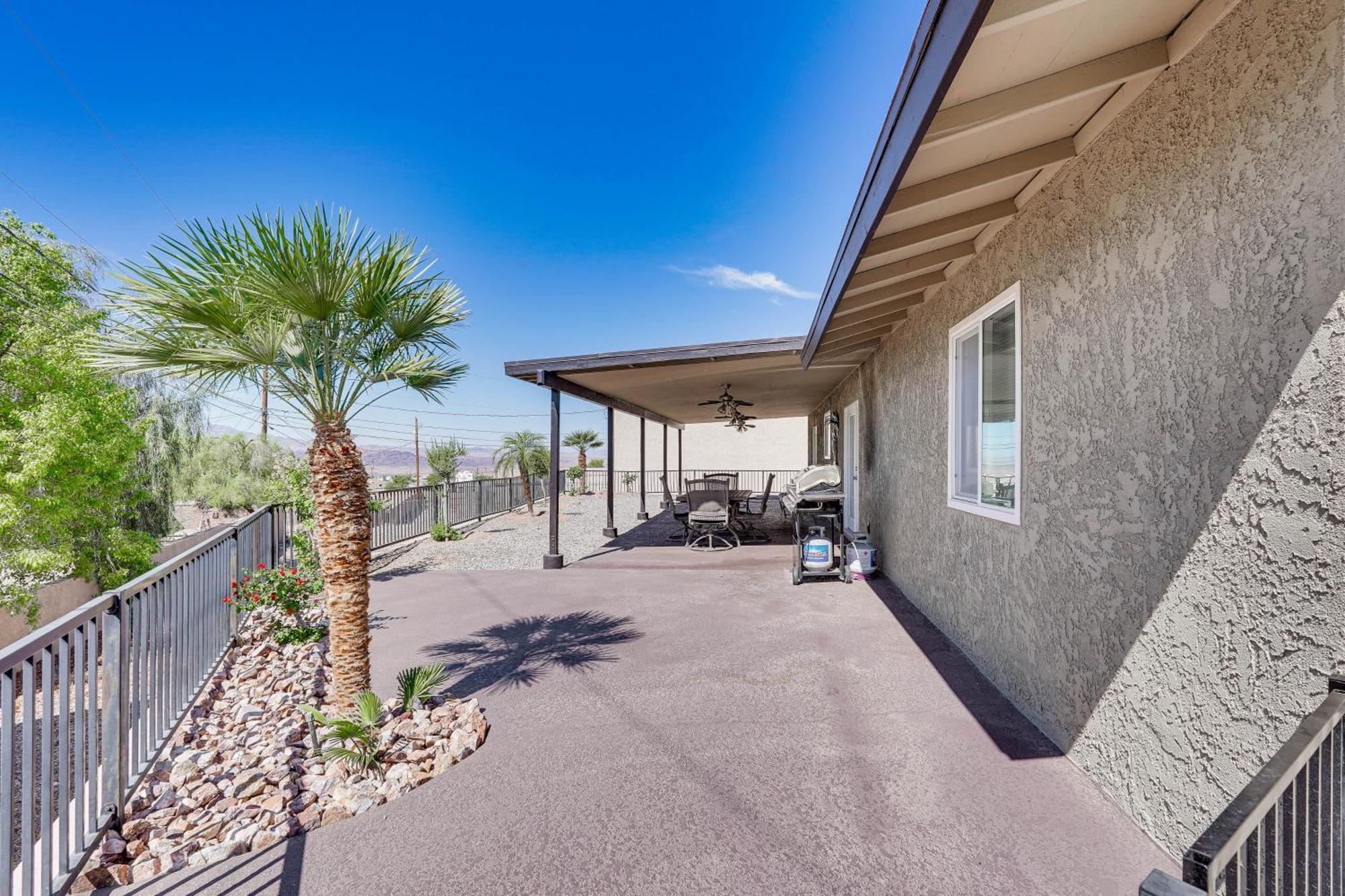 Havasu Getaway With Pool About 5 Mi To Beach! Holiday home Lake Havasu City