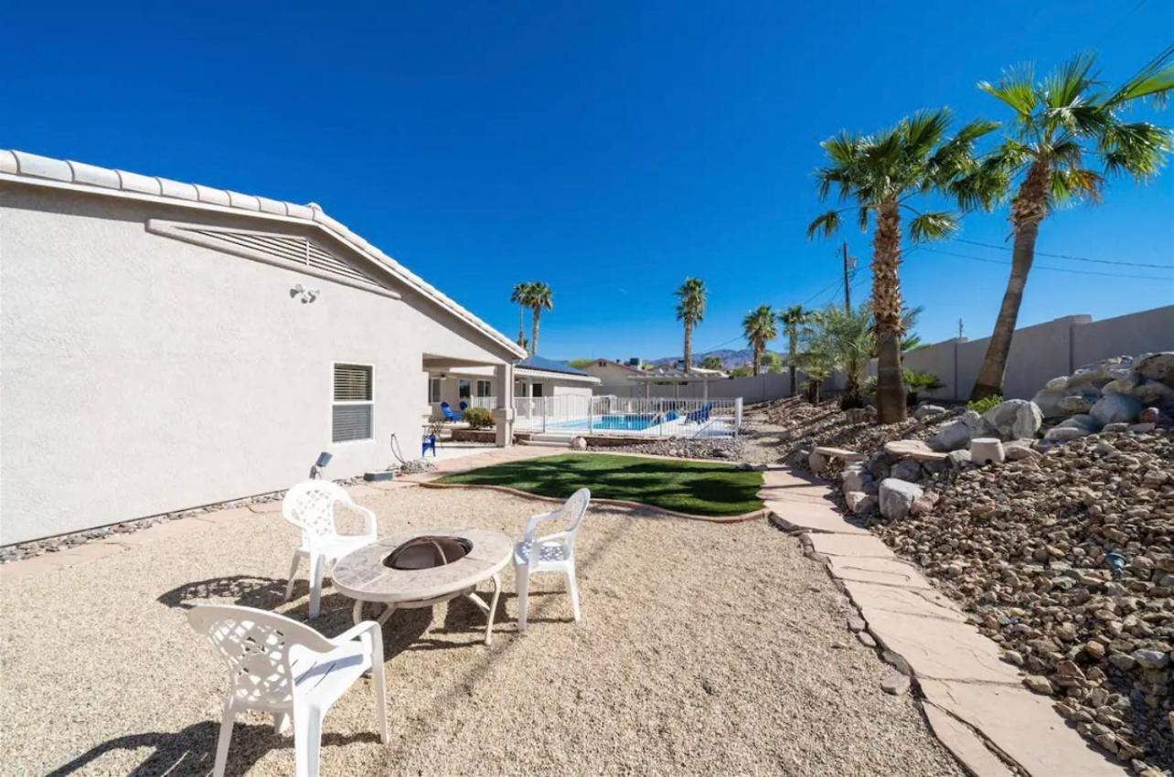 Cozy And Spacious Entire 5-bedroom, 4-fullbath Sleeps 14 Lake Havasu City