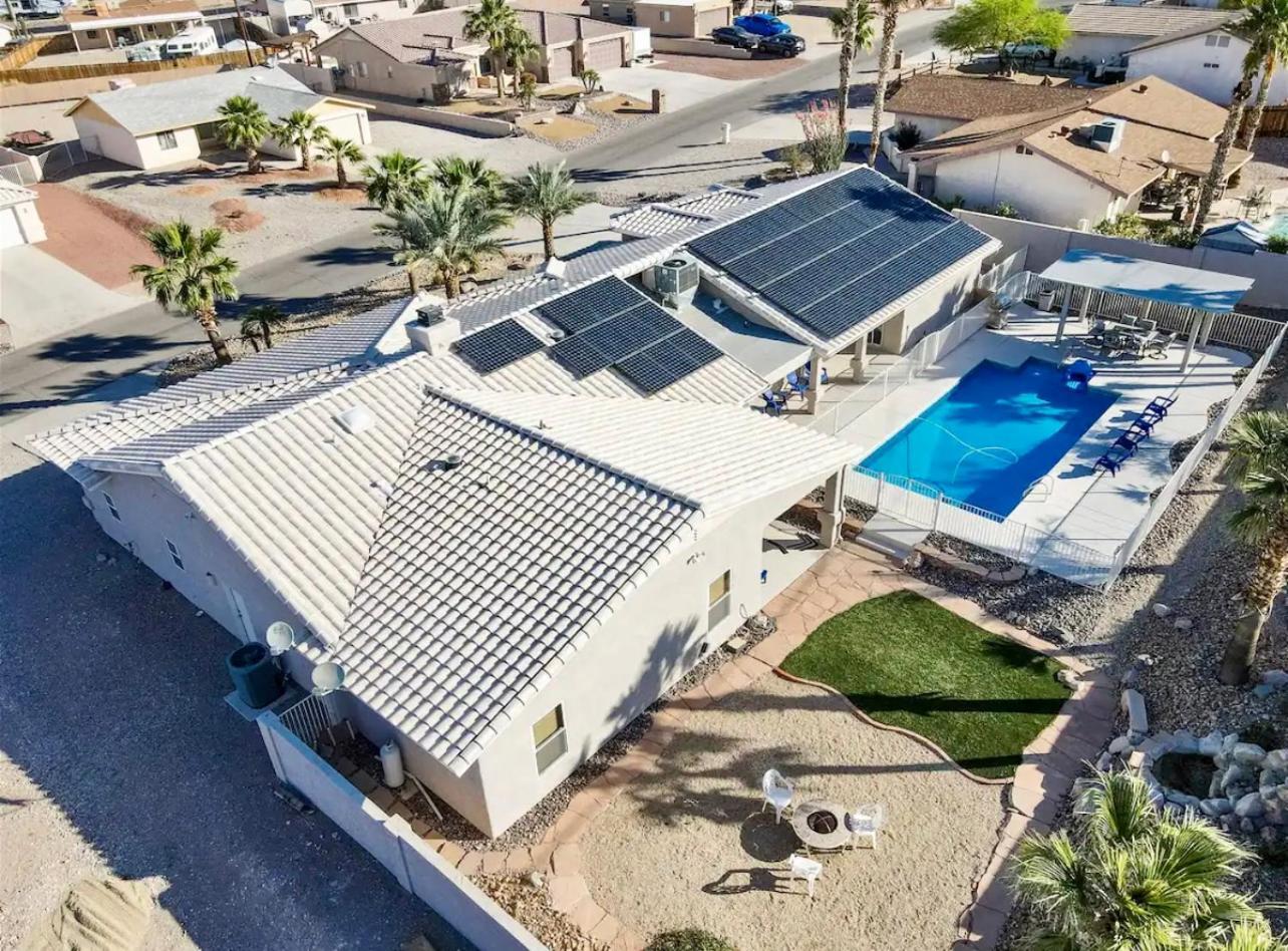 Cozy And Spacious Entire 5-bedroom, 4-fullbath Sleeps 14 *