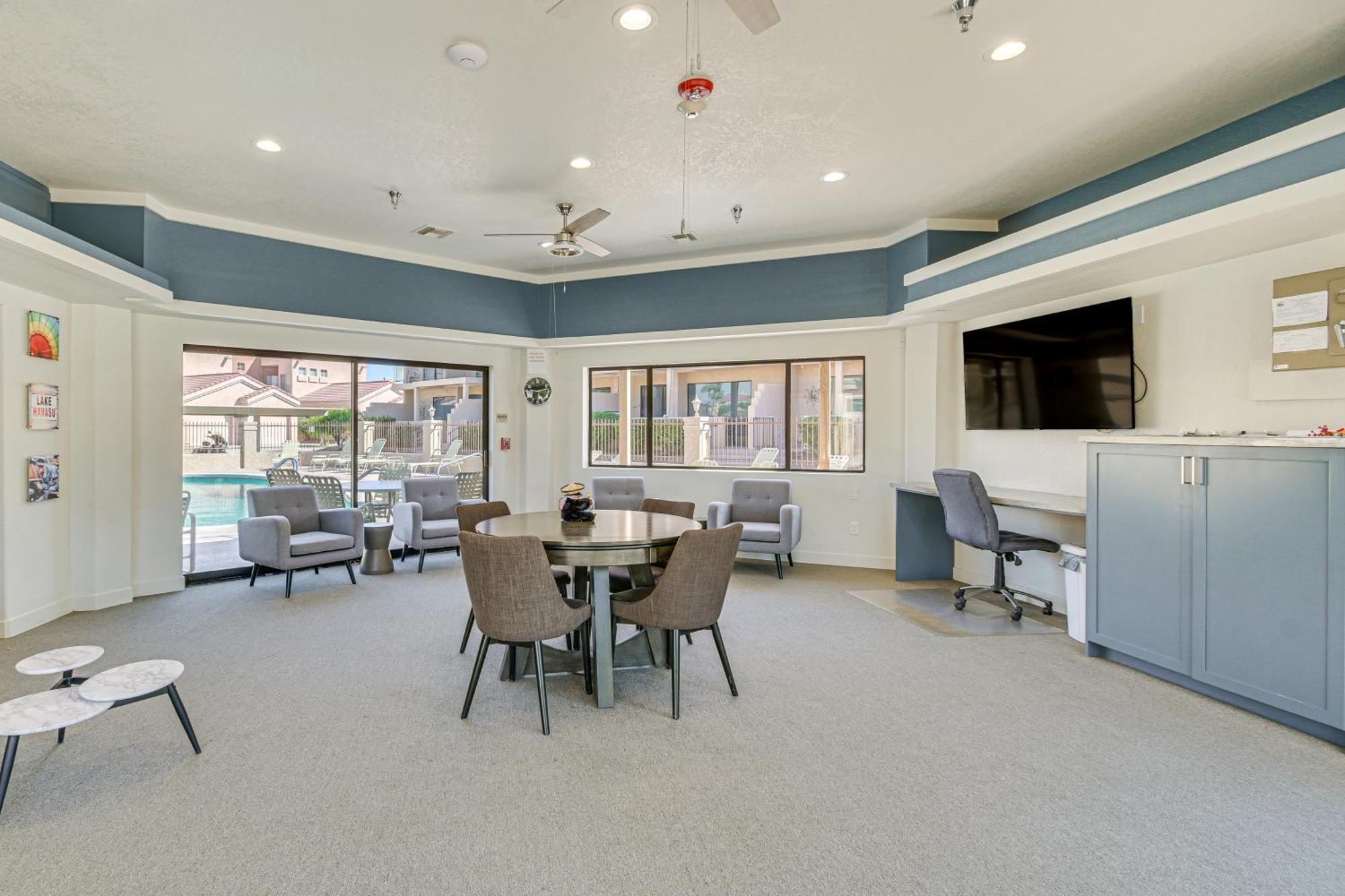 Havasu Gem With Patio And Pool Access!