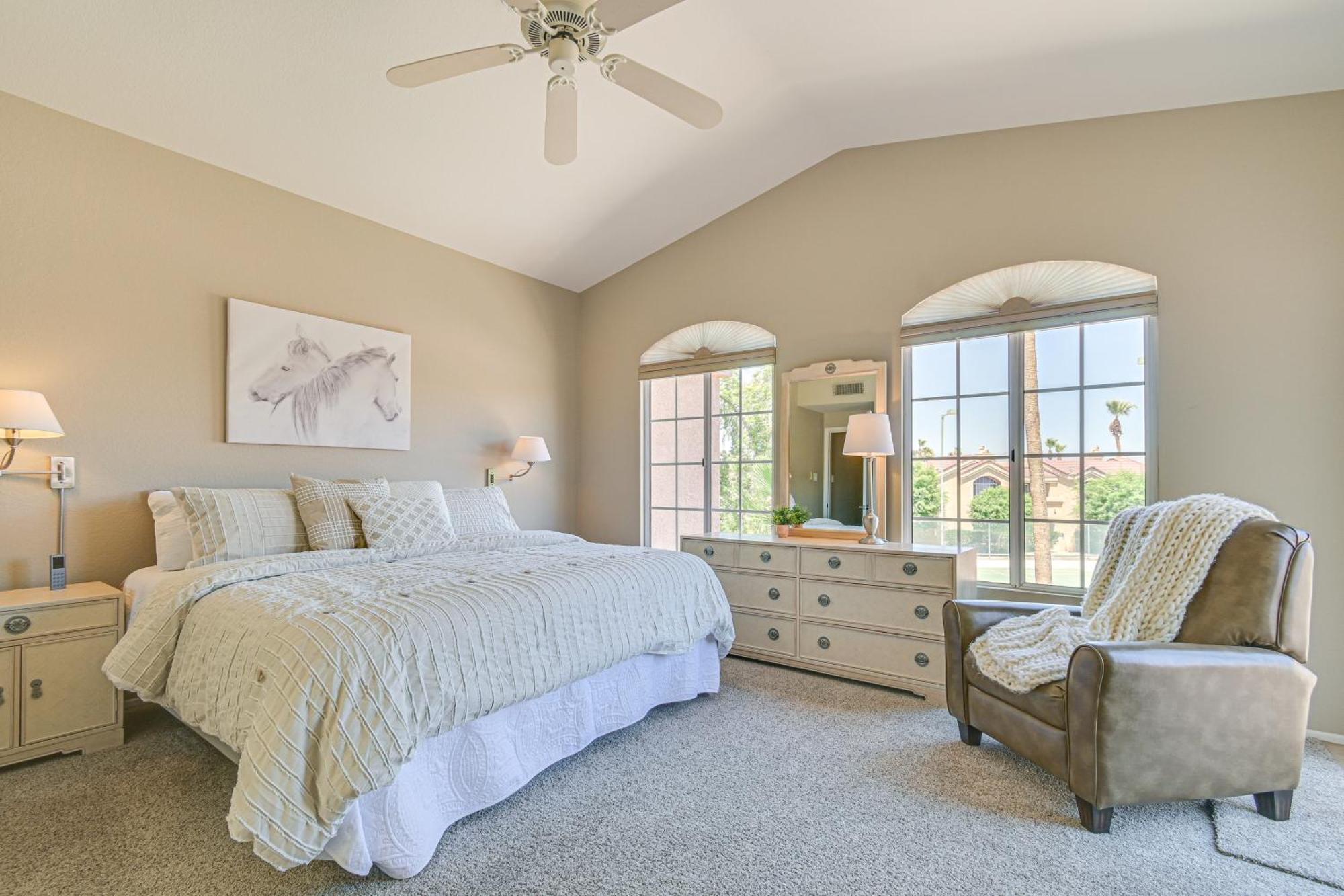 Havasu Gem With Patio And Pool Access! *