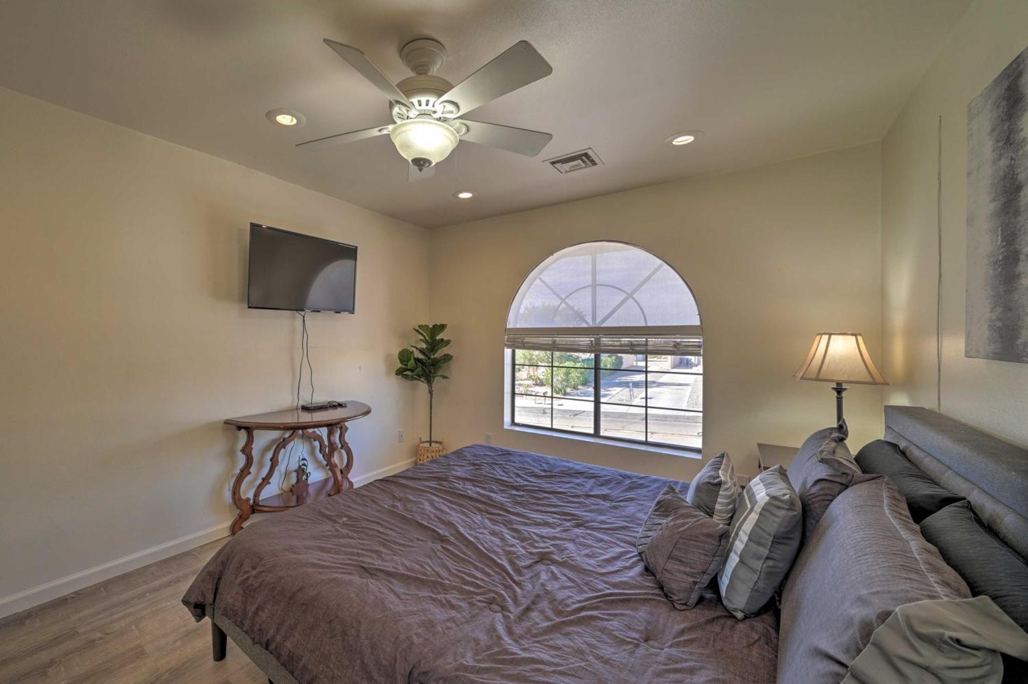 Holiday home Havasu Gem With Putting And Pool Table