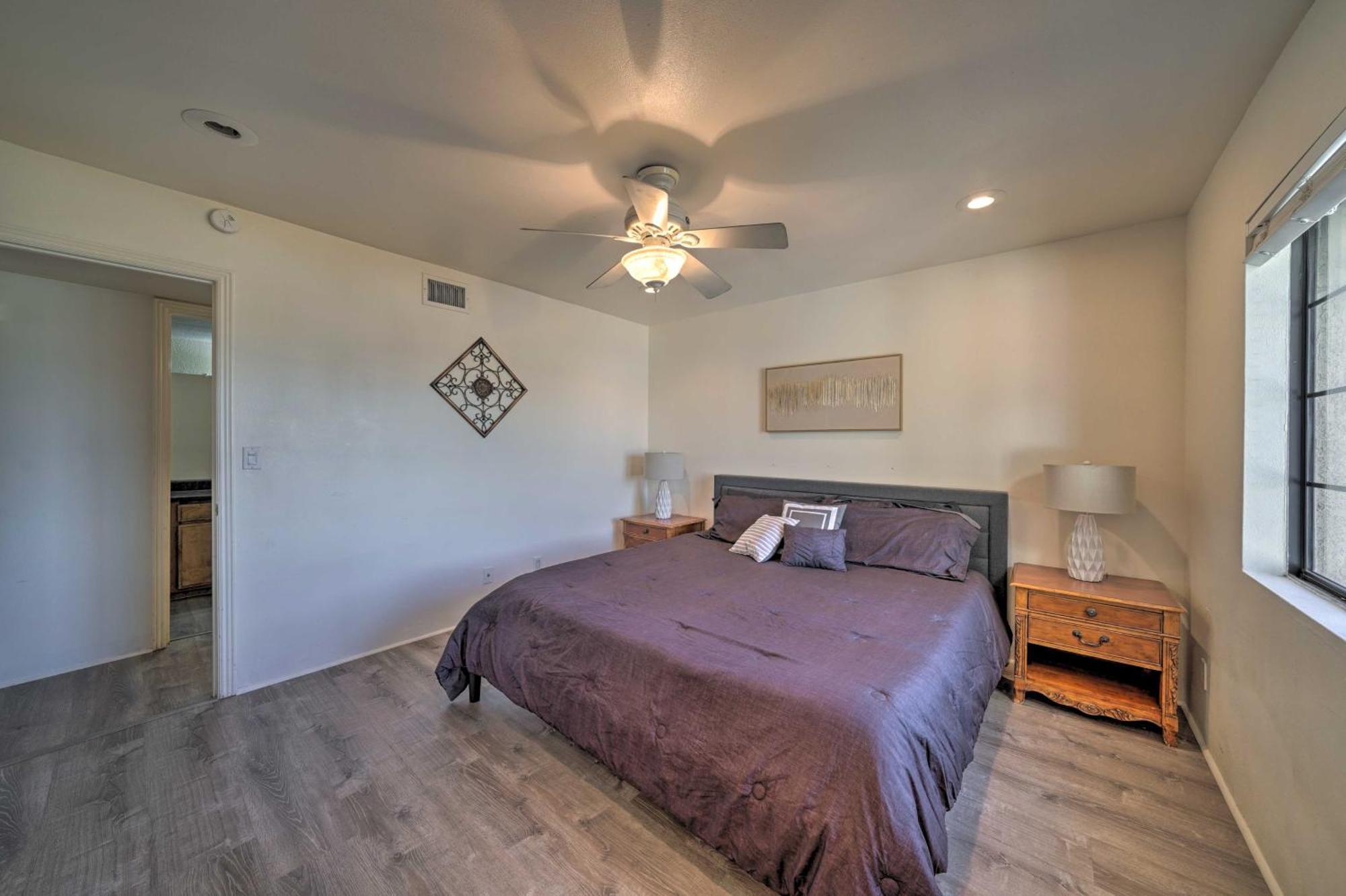 Havasu Gem With Putting And Pool Table Lake Havasu City