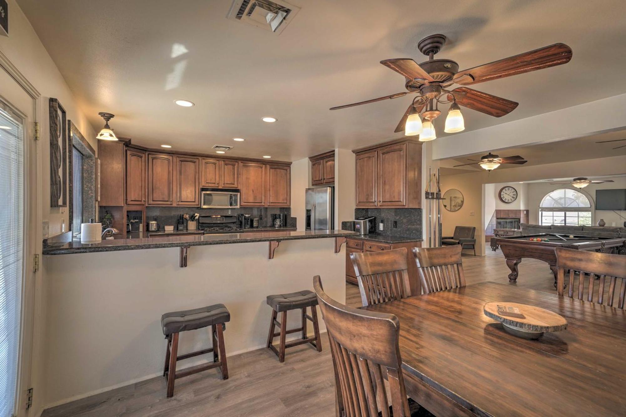 Holiday home Havasu Gem With Putting And Pool Table *