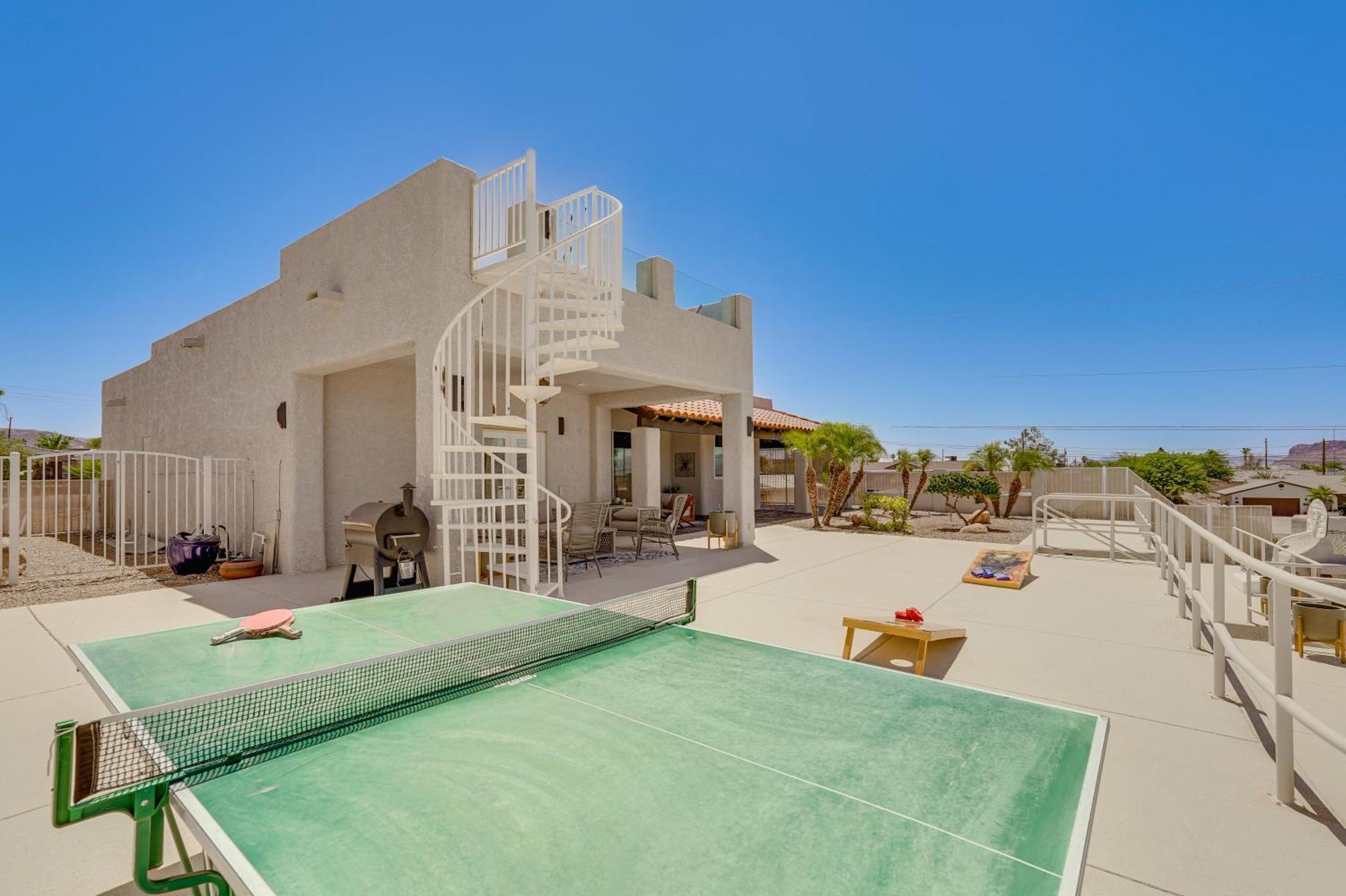 Havasu Retreat With Pool, And Views! Holiday home *