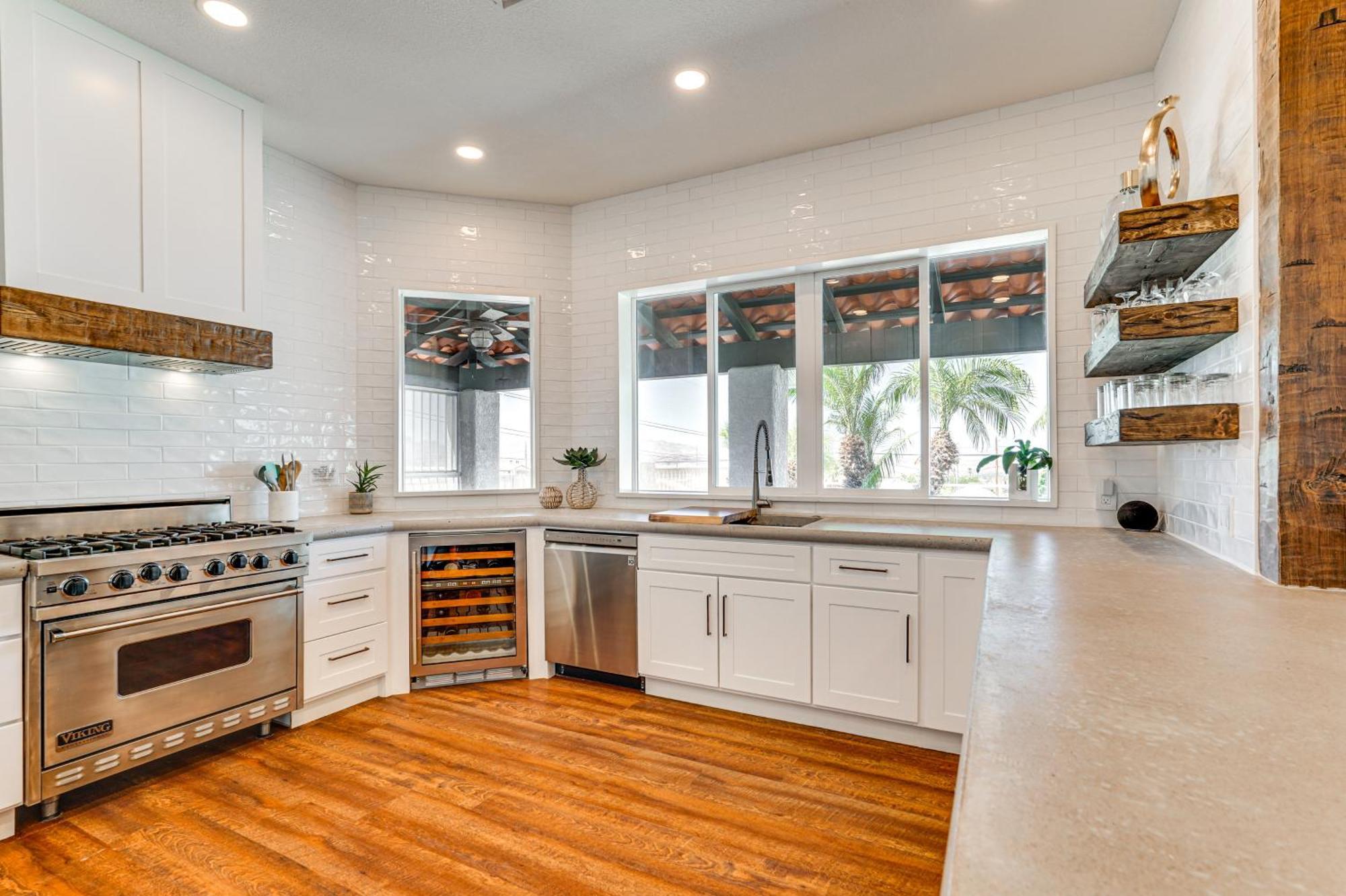 Havasu Retreat With Pool, And Views! Holiday home *