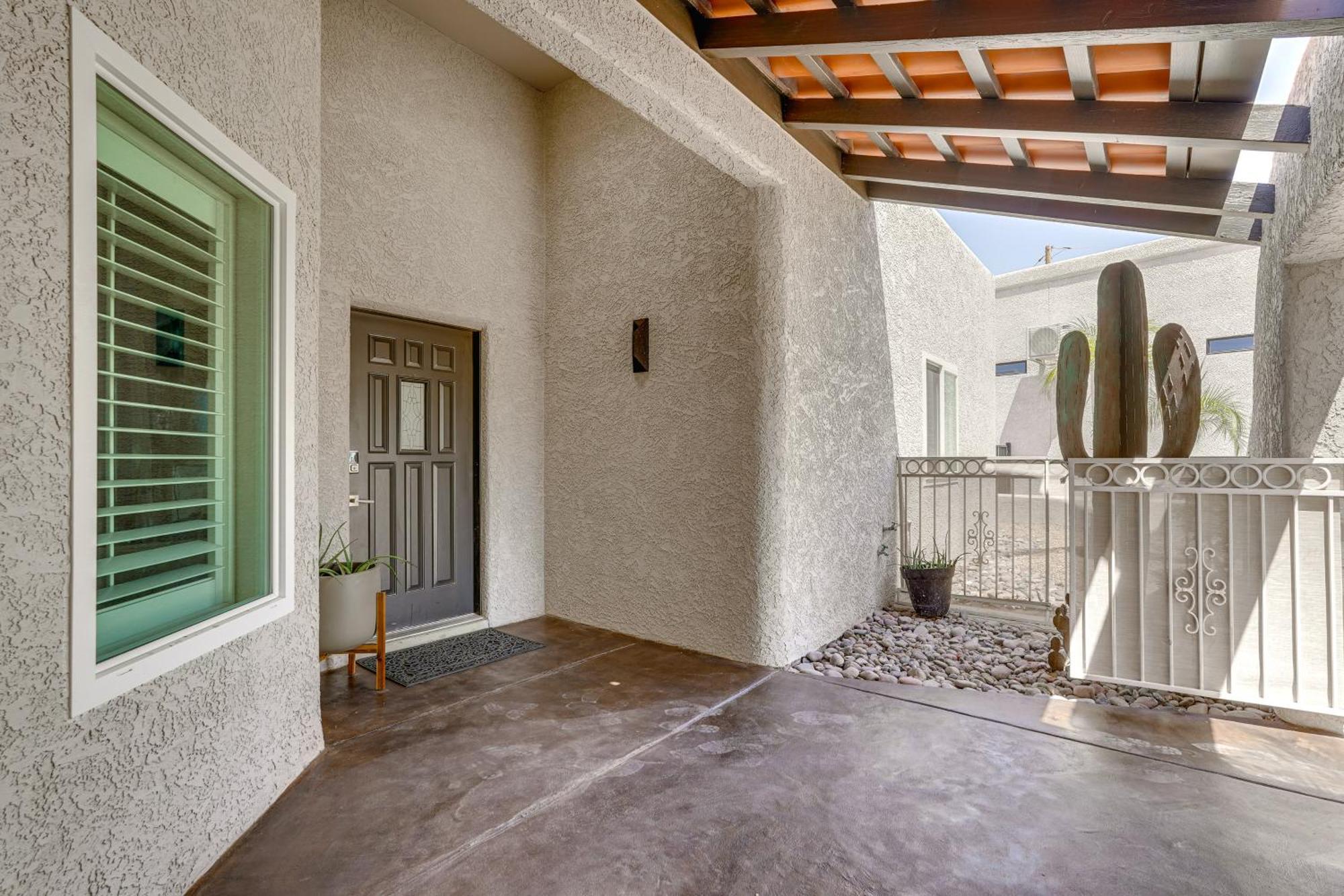 Havasu Retreat With Pool, And Views! Holiday home