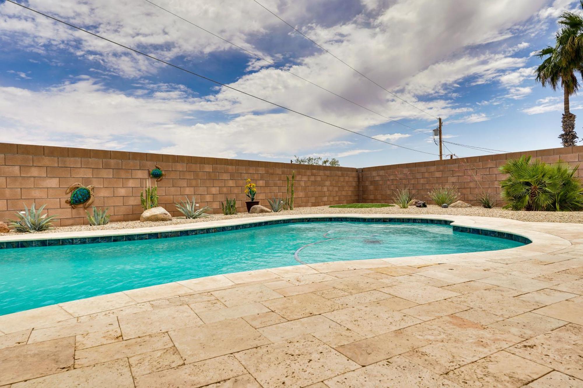 Havasu With Private Pool Near London Bridge