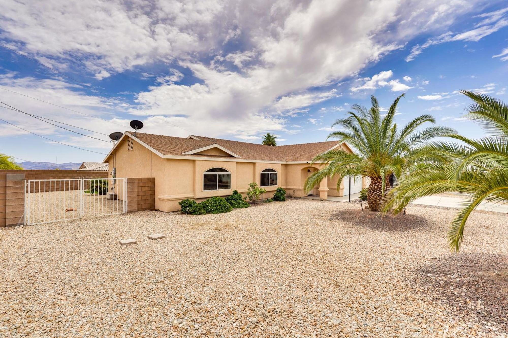 Havasu With Private Pool Near London Bridge